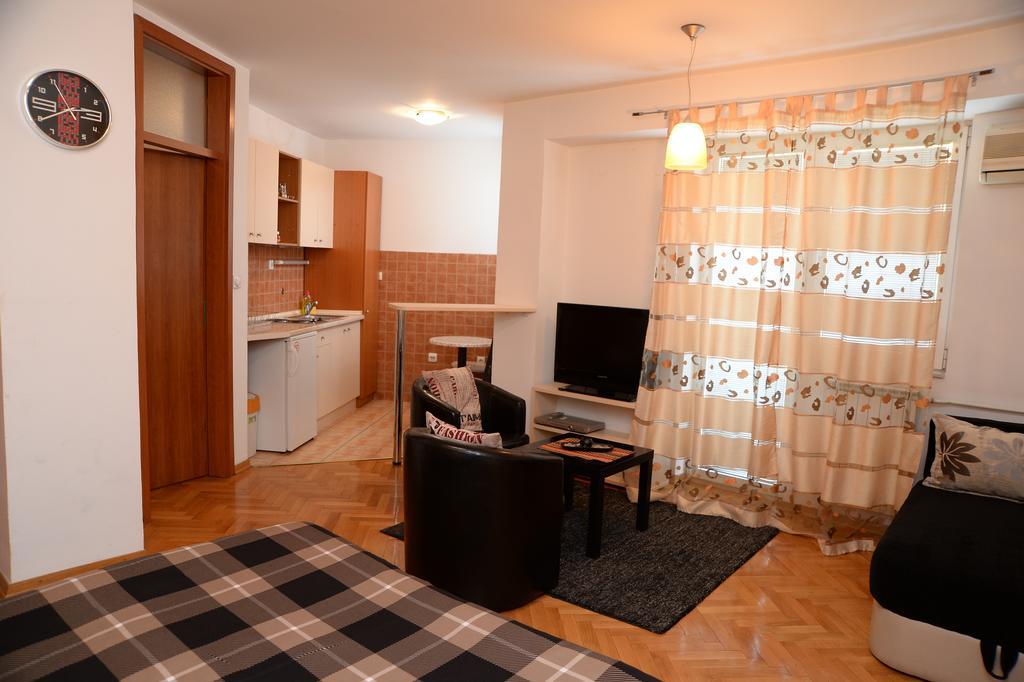 Exclusive Central Apartments Skopje Exterior photo